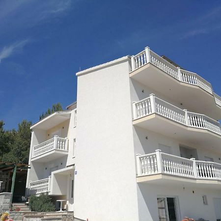 Apartments Prpic Seget Vranjica Exterior photo
