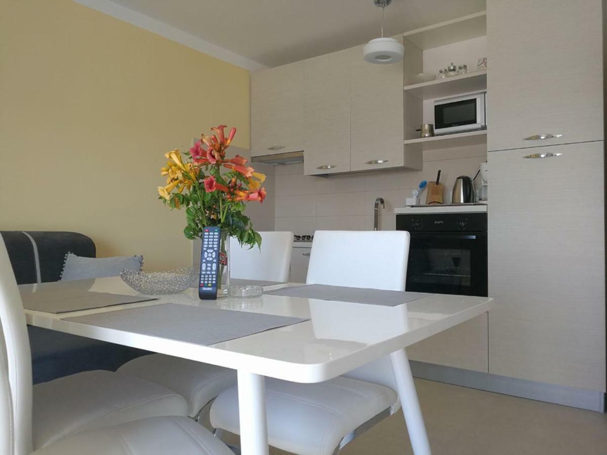 Apartments Prpic Seget Vranjica Exterior photo