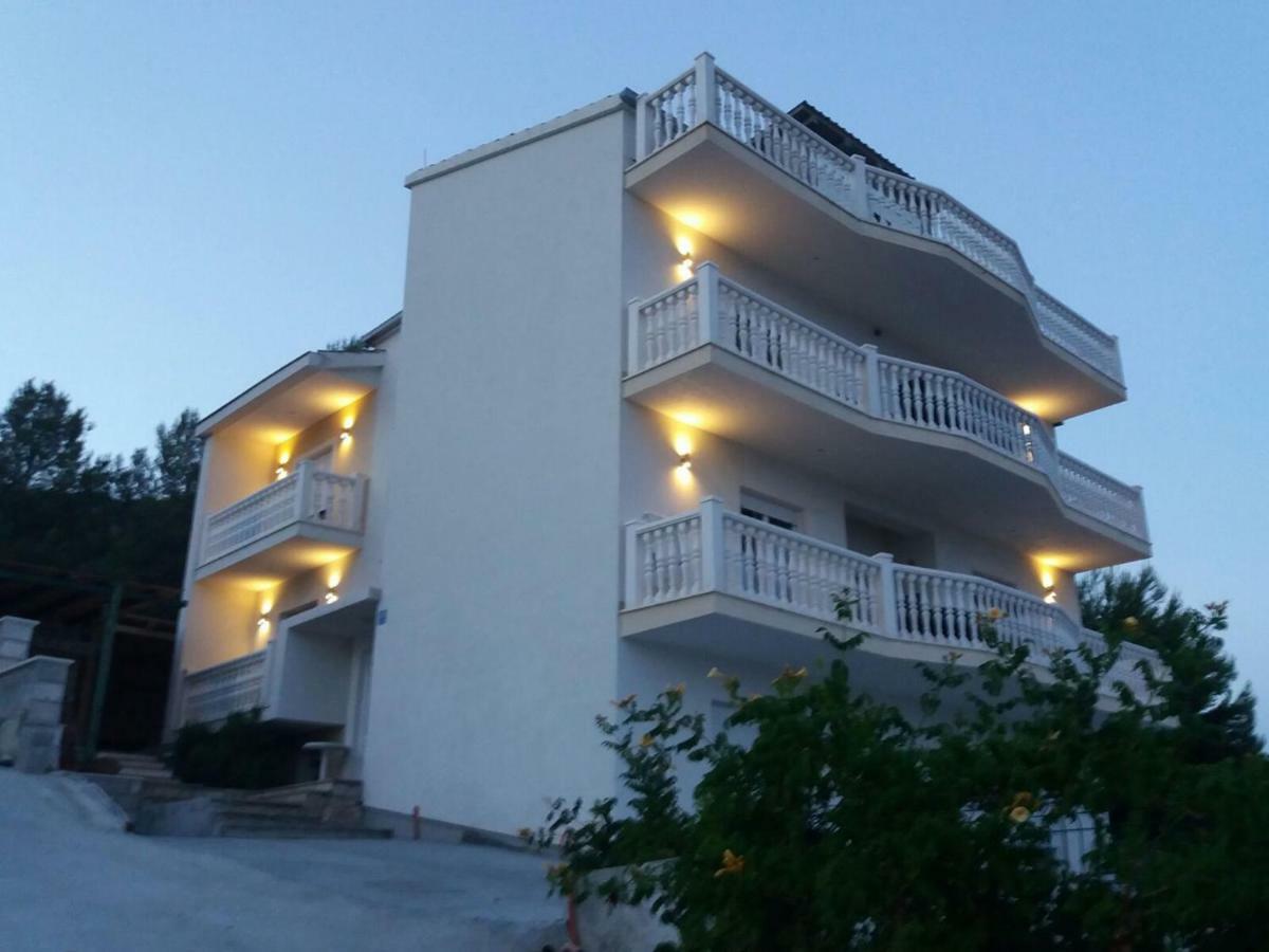 Apartments Prpic Seget Vranjica Exterior photo